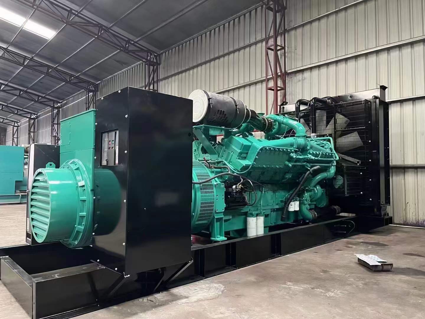 周宁如何降低 800kW 柴油发电机输出电流的波动？